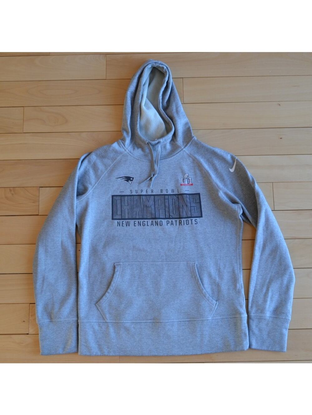 Nike Therma-Fit New England Patriots Hoodie Sweatshirt Super Bowl Size Medium